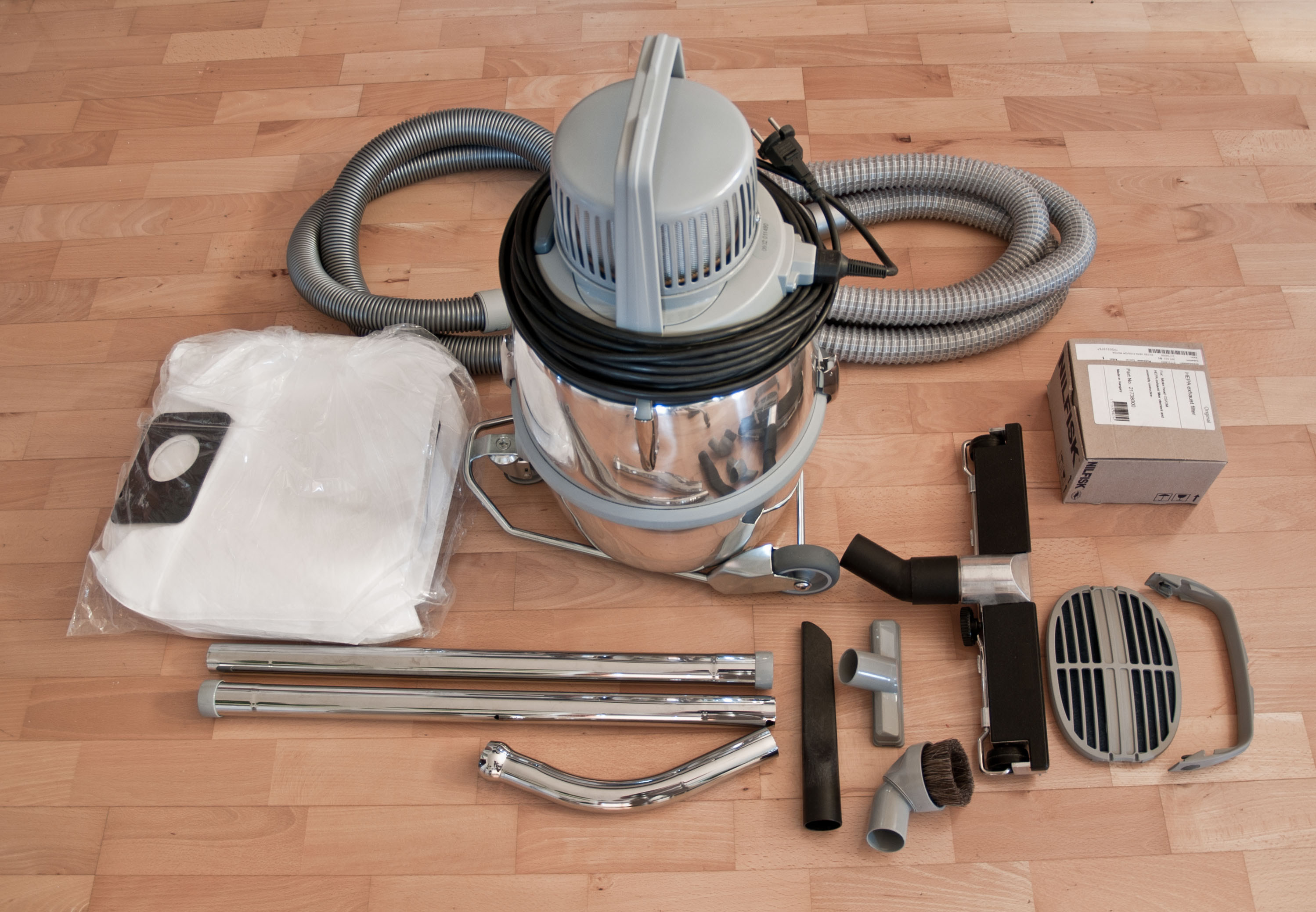 Máy hút bụi làm việc như thế nào