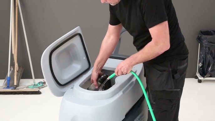 Hướng dẫn bảo trì máy chà sàn đúng cách trong thời tiết ẩm ướt