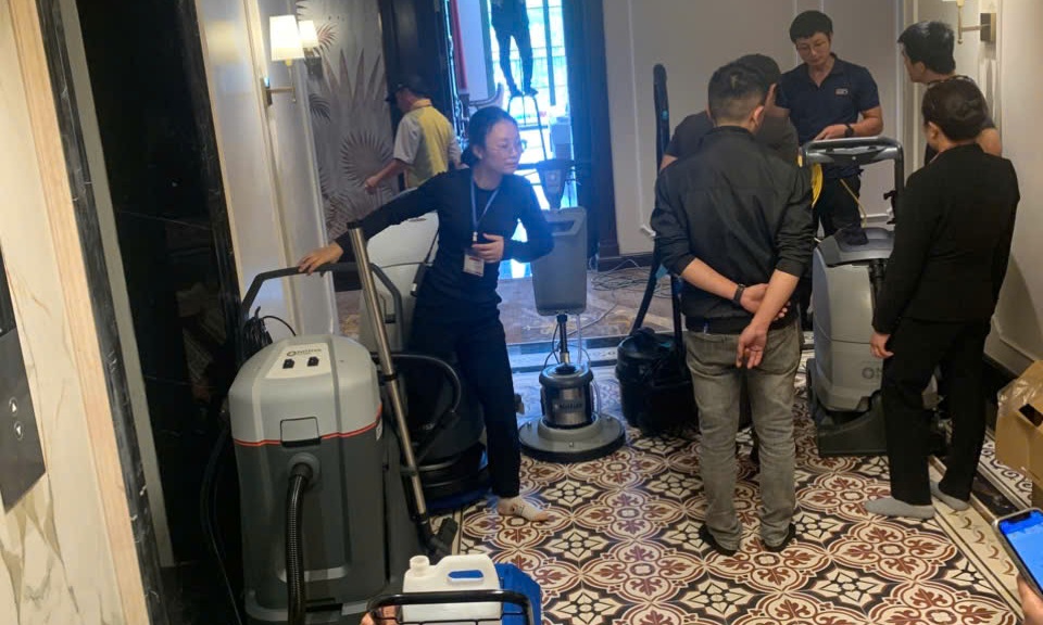 Pan Trading JSC bàn giao máy vệ sinh cho dự án Tổ hợp Trung tâm thương mại & Khách sạn Hoàng Đế