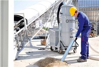 Máy hút bụi Nilfisk 3707/10